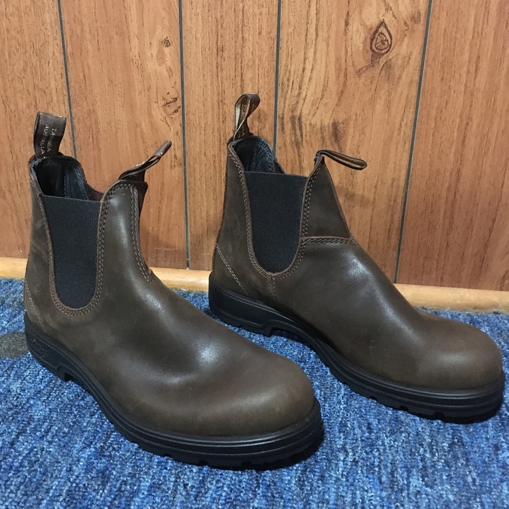 Lightly Used Blundstone Pull-on Boots Antique Brown With Box
